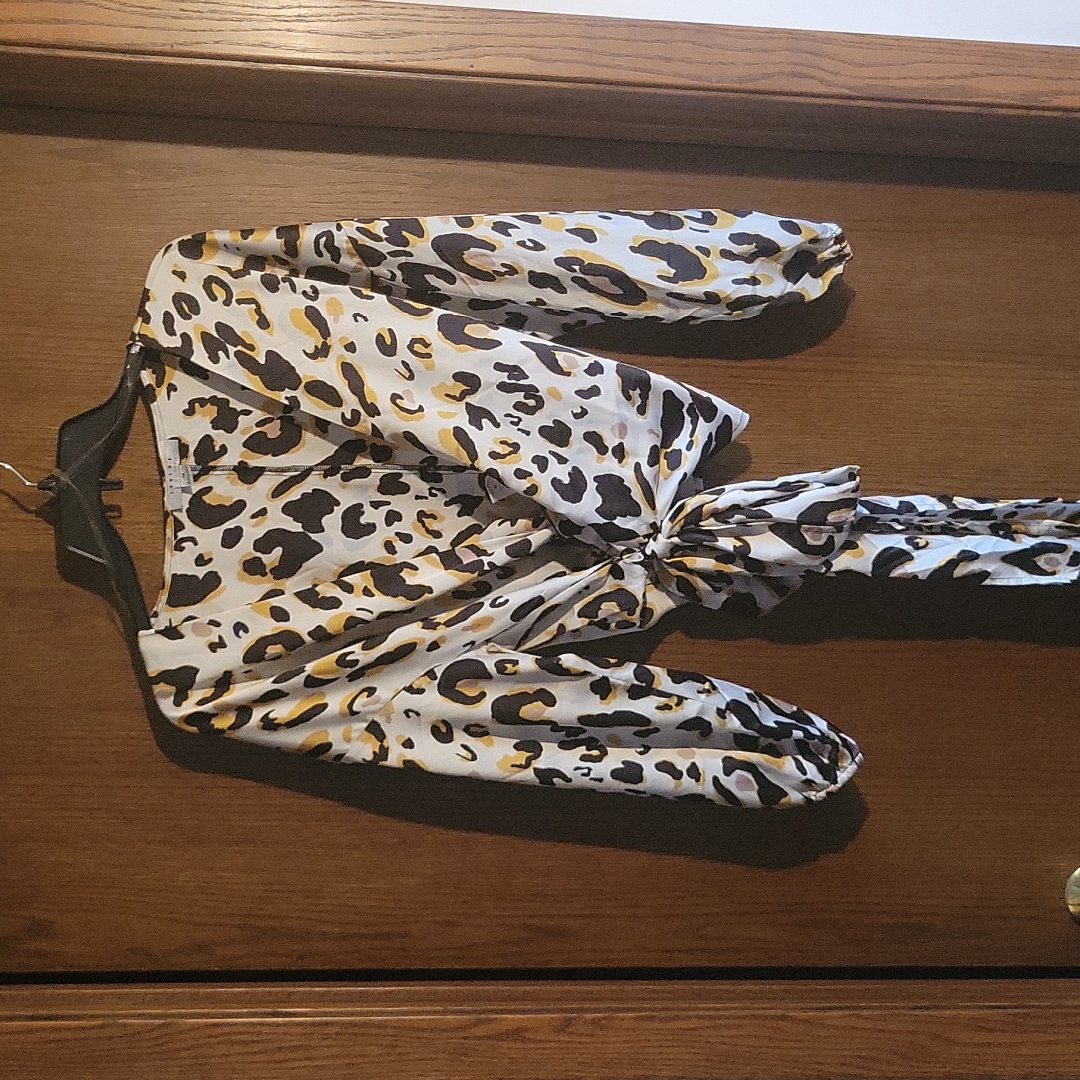 Wrap Tie Print Top